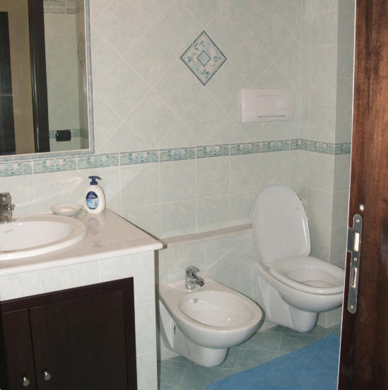 Bagno con doccia - casa vacanza in vendita a Capo d'Orlando CD09VF