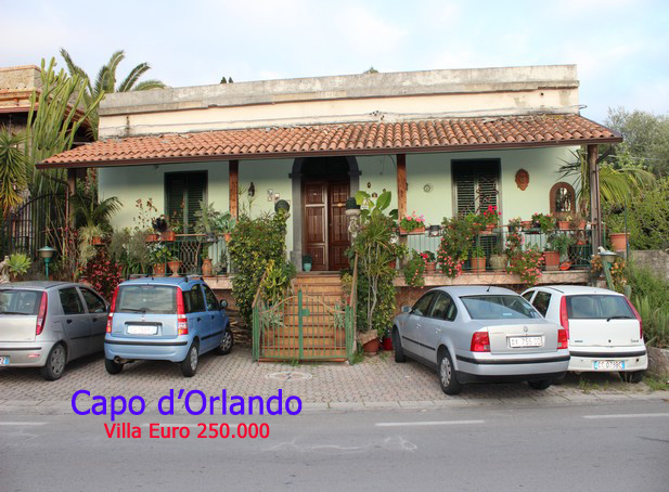 Villa con terreno a Capo d´Orlando