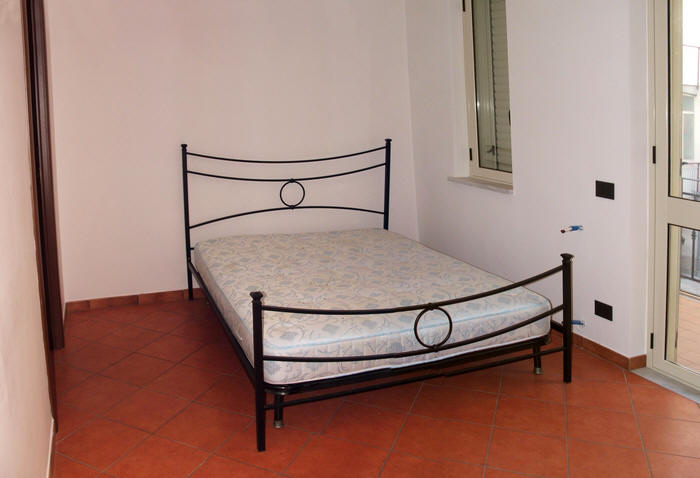 Camera da letto casa in vendita a Rocca di Capri Leone Via Provinciale