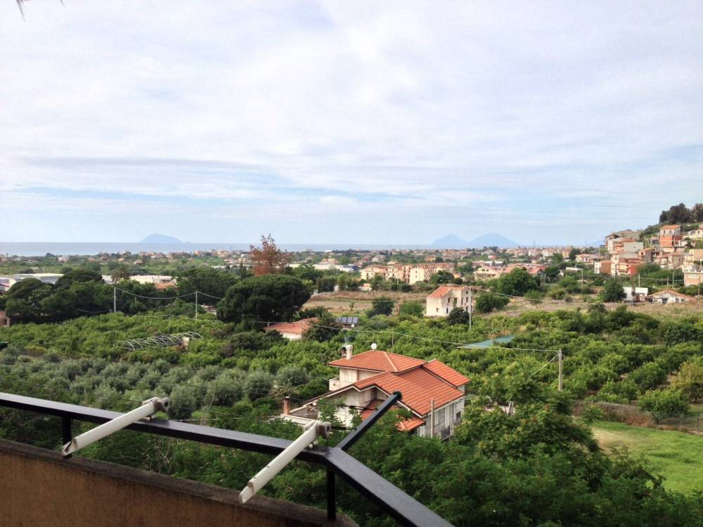 Veduta dal terrazzo dell'abitazione in vendita a Capo d'Orlando - Sicilia