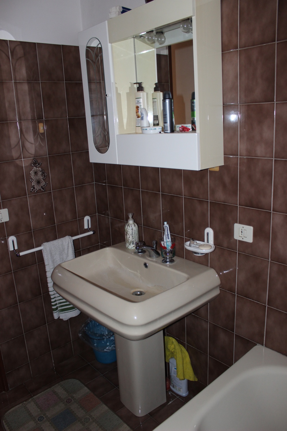 Foto 2 secondo bagno casa in vendita a Rocca di Capri Leone zona Via Industriale