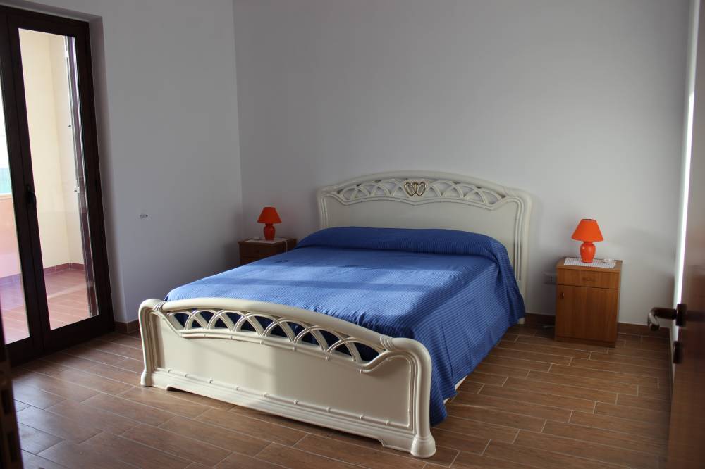 Camera da letto matrimoniale - casa vacanza in vendita a Capo d'Orlando CD14VF