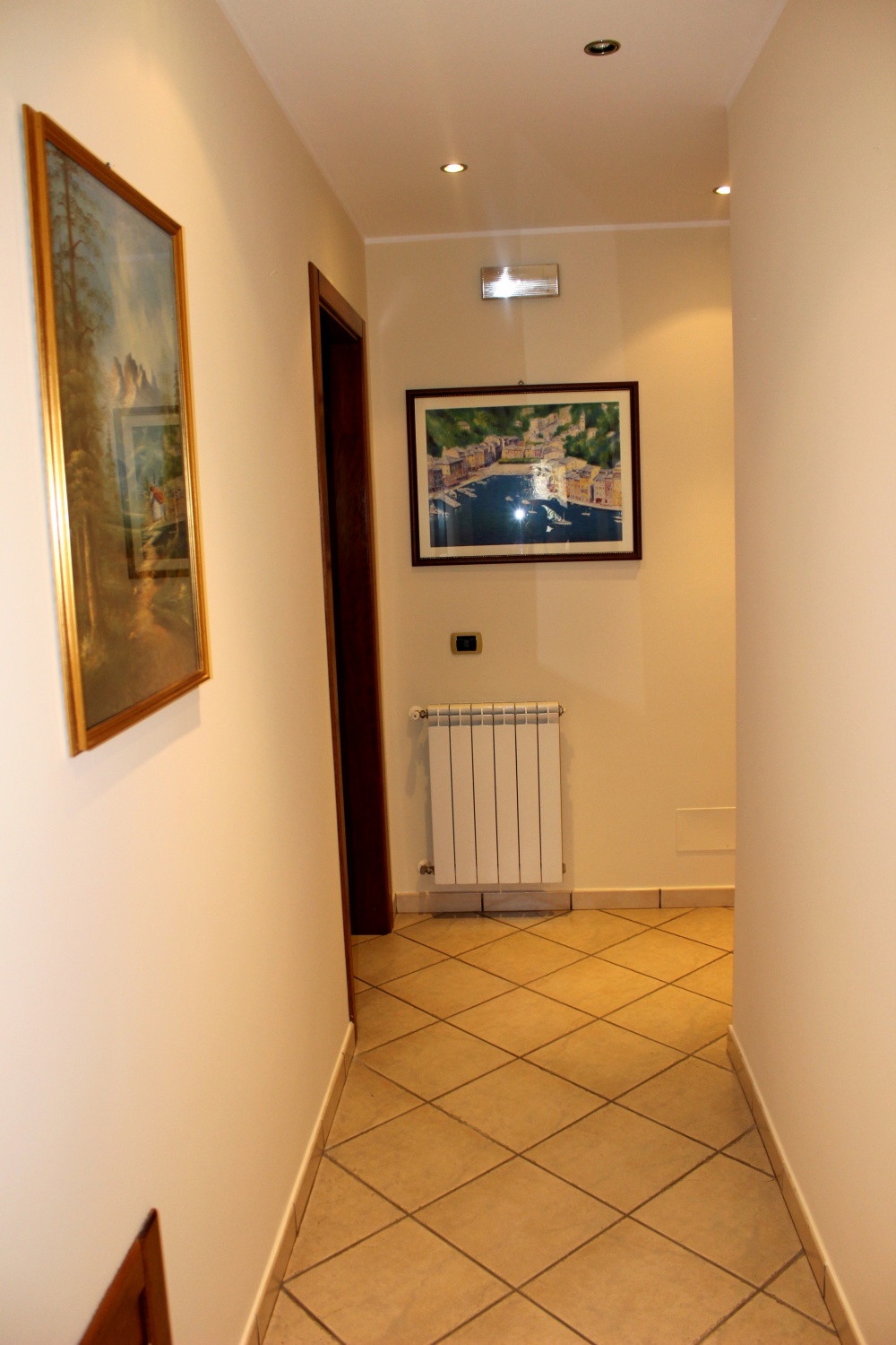 Corridoio - disimpegno - Casa Vacanza RC55 a Rocca di Capri Leone